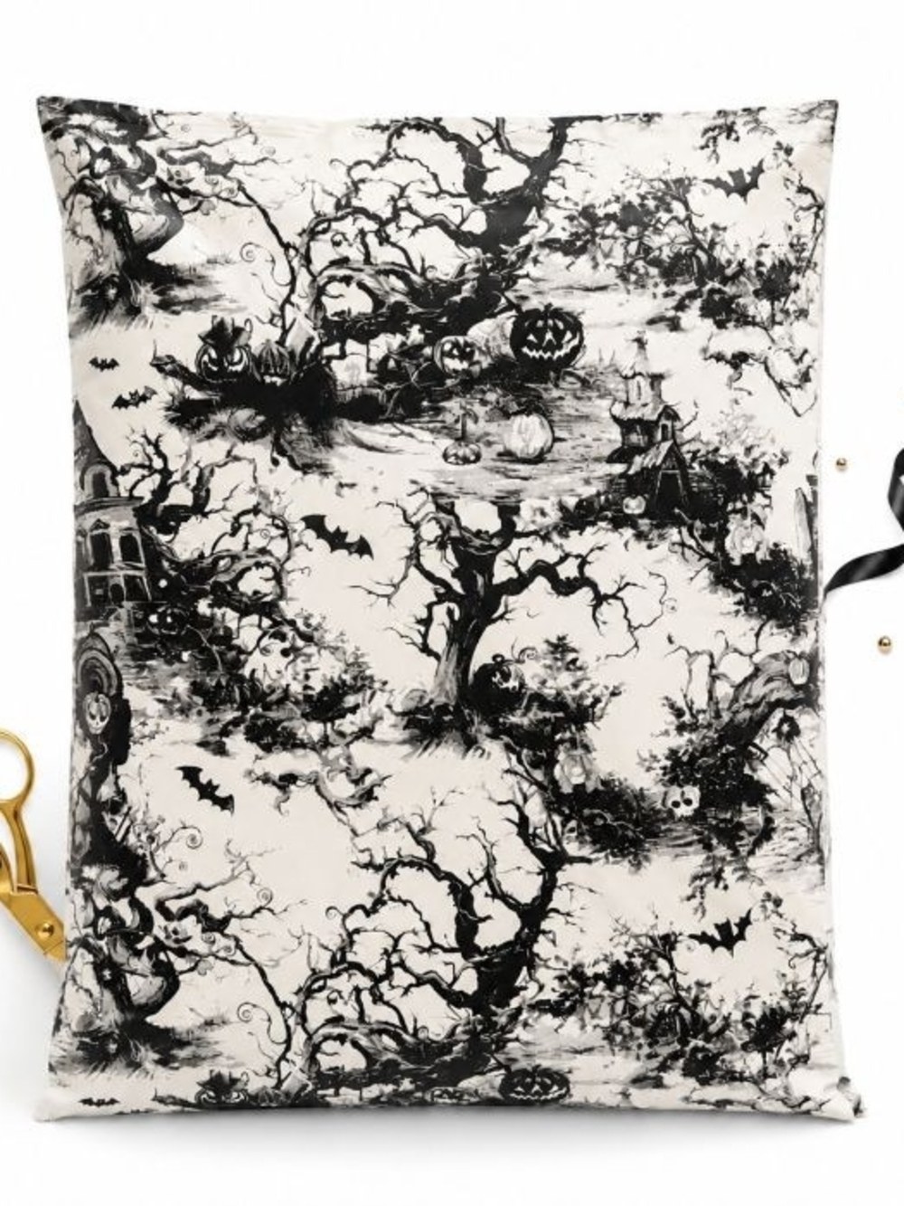 10 10" By 13" Spooky Polymailers